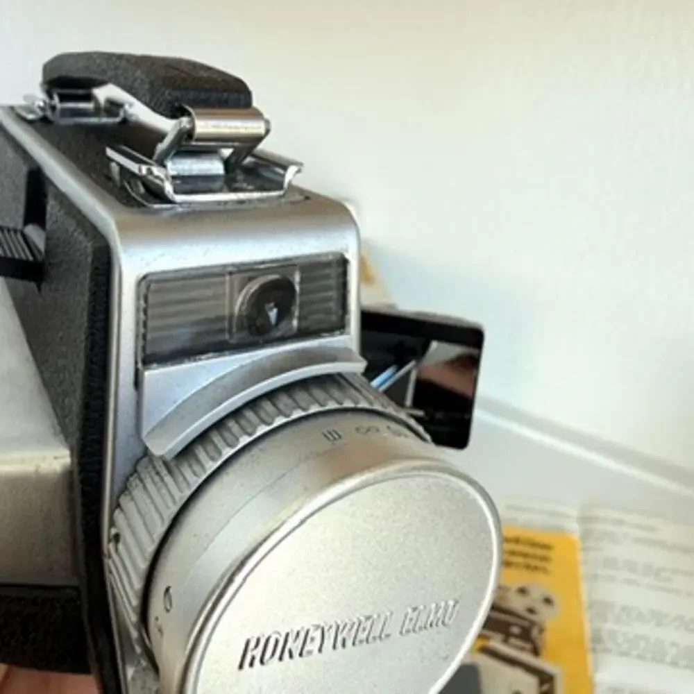 Honeywell Elmo Super 103T 8mm Movie Camera Japan Boxed Kit‎ Vintage Retro